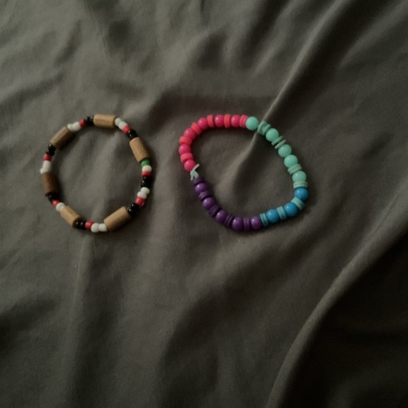 Bracelets - Picture 4 of 5
